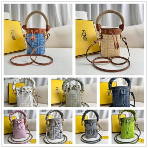 FENDI 8BS010 Mon Tresor bucket bag