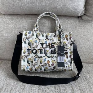 Marc Jacobs MJ x Peanuts Snoopy collaboration mini canvas tote bag