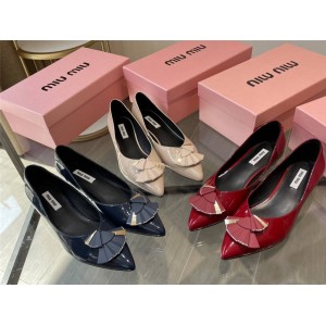 MIUMIU women's shoes ladies patent leather fan-shaped pointed toe shoes