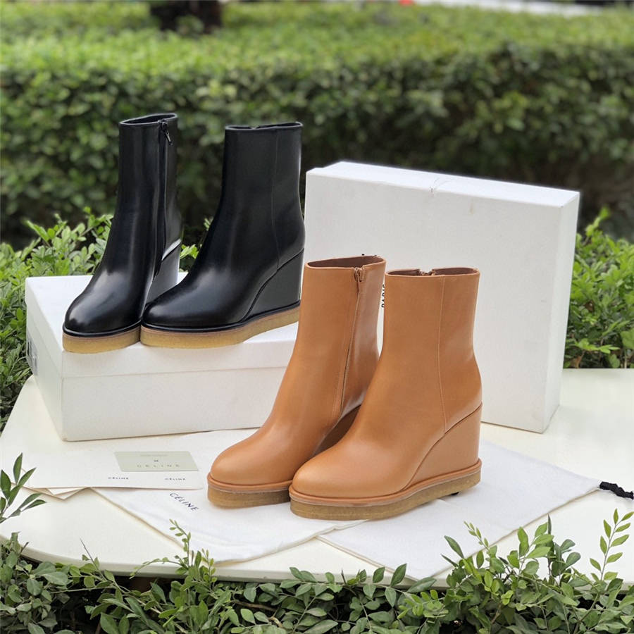 Celine cheap manon boots